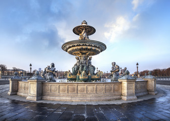 Fototapeta na wymiar Place de la concorde Fontaine
