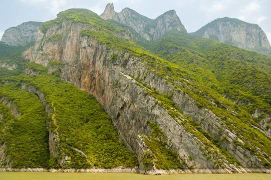 Three gorges, Yangtze river