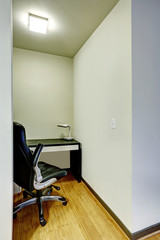 Small office area im modern apartment