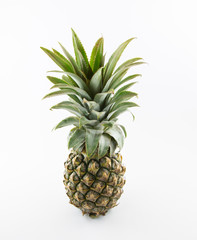 Fototapeta premium ripe pineapple isolated on white background