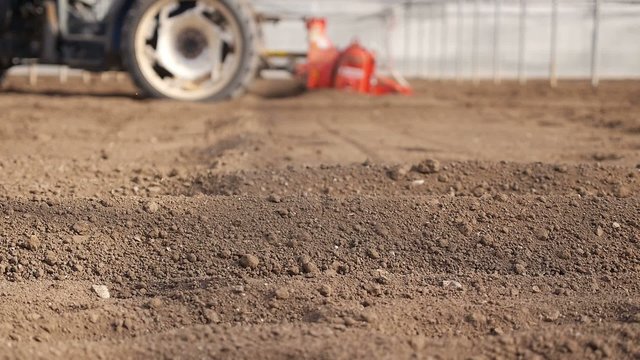 dettaglio trattore zappare