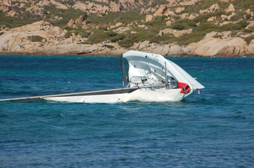 capovolgersi con la barca