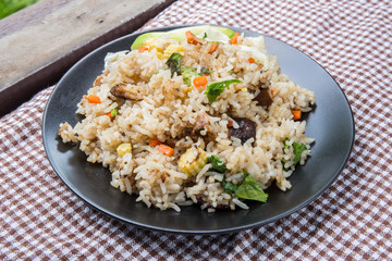 Vegetarian stir-fried rice
