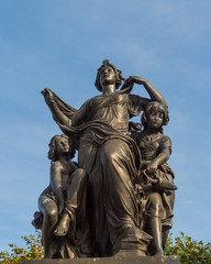 Fototapeta na wymiar jugendstil statue in dresden
