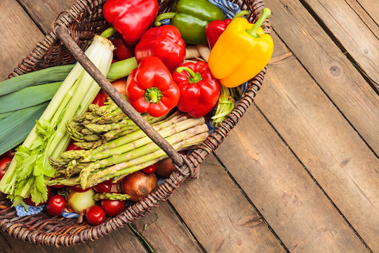 Basket with organic fresh vegetables