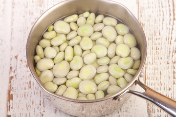 boild broad beans