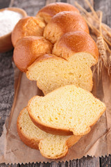 cake, brioche