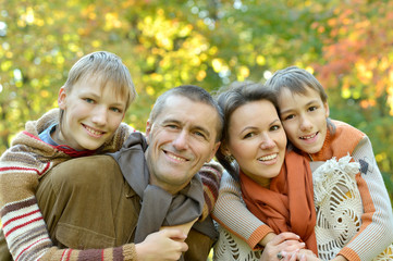 Fototapeta premium Happy smiling family