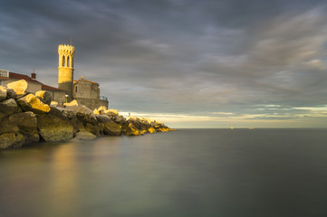 Miasto nad Adriatykiem widziane z wody.Piran,Słowenia © Mike Mareen