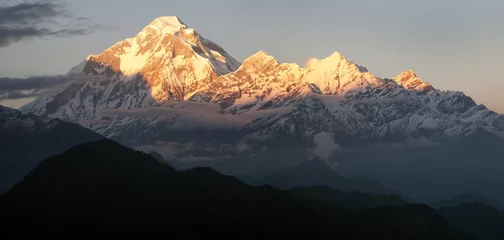 Photo sur Plexiglas Dhaulagiri Evening panoramic view of mount Dhaulagiri - Nepal