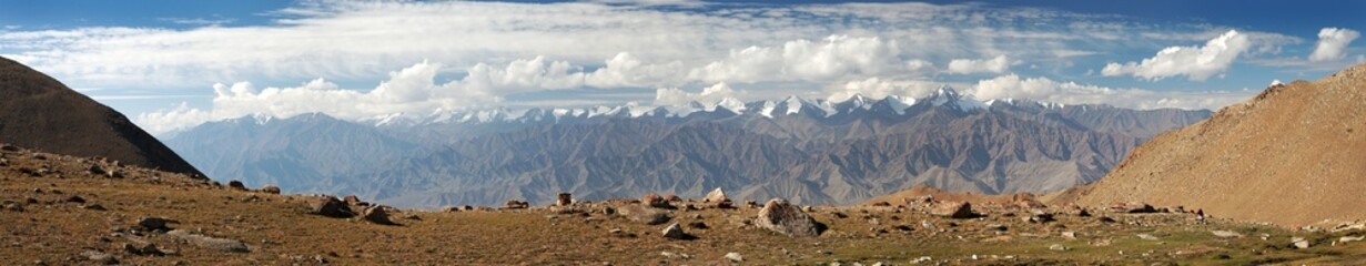 Panoramic view from Ladakh Range
