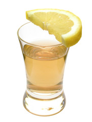Tequila mit Zitrone
