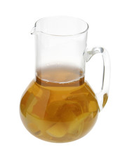 Apfeltee mit Apfelschalen