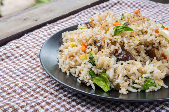 Vegetarian stir-fried rice