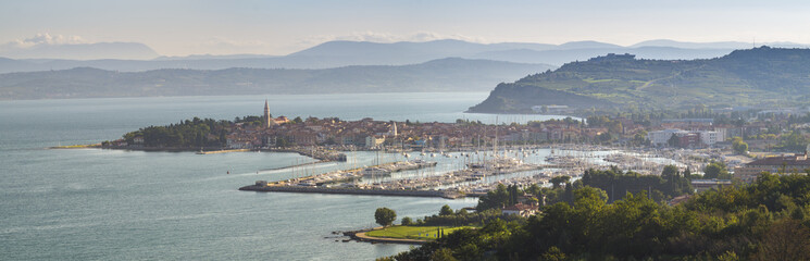 Panorama miejscowości nad Adriatykiem.Isola.Słowenia - obrazy, fototapety, plakaty