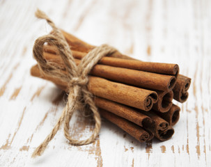 Cinnamon sticks