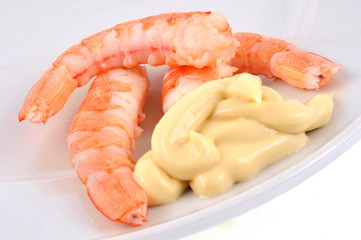 Crevettes décortiquées et mayonnaise