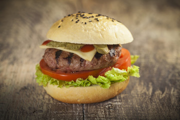 Deluxe Burger