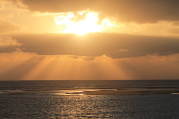 Fototapeta premium Sonnenuntergang vor Borkum.