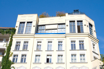 Fototapeta na wymiar Berlin apartment house