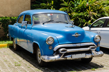 Obraz na płótnie Canvas old taxi in Cuba