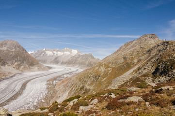 Fototapeta na wymiar Riederalp, Bergdorf, Alpen, Aletsch, Gletscher, Herbst, Schweiz