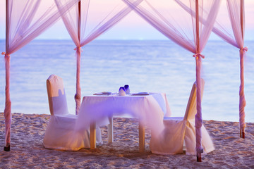 Romantic dinner on the beach © CGiHeart