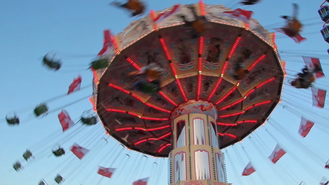 Kettenkarussell dreht sich