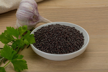Black mustard seeds