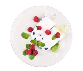 Tasty ice cream pops with fresh berries