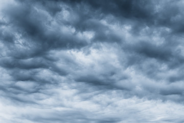 Obraz premium dark clouds