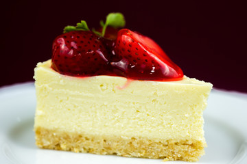 STRAWBERRY CHEESECAKE