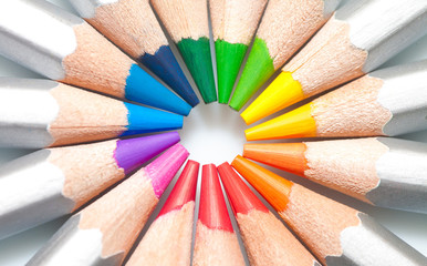 Naklejka premium Graphite colored pencils lined circle