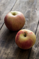 organic apples