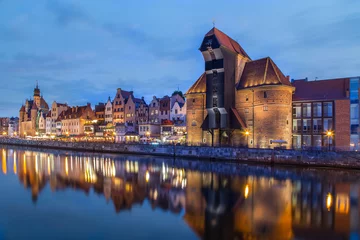 Photo sur Plexiglas Monument artistique Une vue d& 39 un port de Gdansk au crépuscule, Gdansk, Pologne