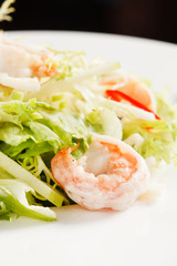 salad with shrimps
