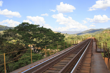 Obraz na płótnie Canvas estrada de ferro