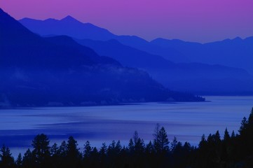 Fototapeta na wymiar Mountains At Sunset, British Columbia, Canada