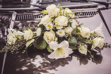 Blumenschmuck Auto Hochzeit Gesteck - 71026507