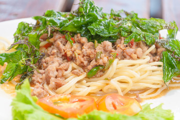 Spaghetti with Spicy Pork Mixed herbs