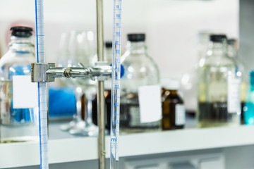 Laboratory measuring equipment