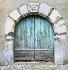 Old blue gate - Laruns, Pyrénées-Atlantiques - France