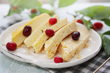 Colostrum with dogwood