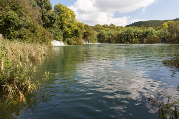 Lac et cascades à Krka