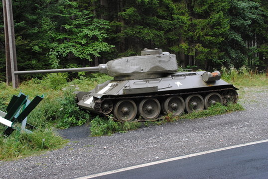 T 34