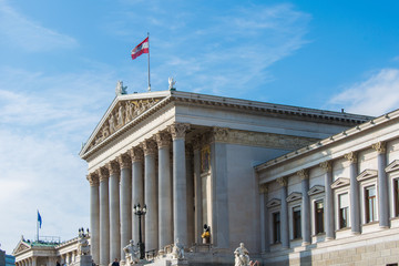 Naklejka premium Wiedeń - 13 października: Parlament Austrii 13 października w Wiedniu