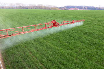 Spraying © Stockr