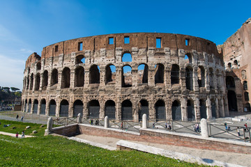 Fototapeta na wymiar Famous colosseum on bright summer day