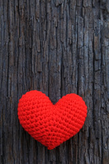 Obraz na płótnie Canvas Love hearts on wooden background