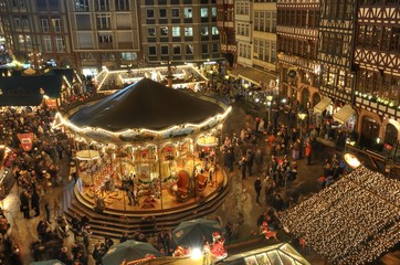 Karussell auf dem Frankfurter Weihnachtsmarkt